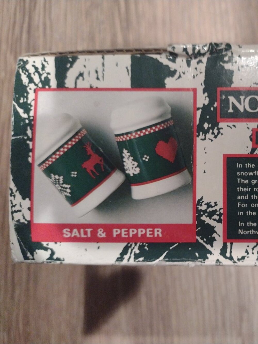 Vintage Morthwoods holiday Salt and pepper shakers